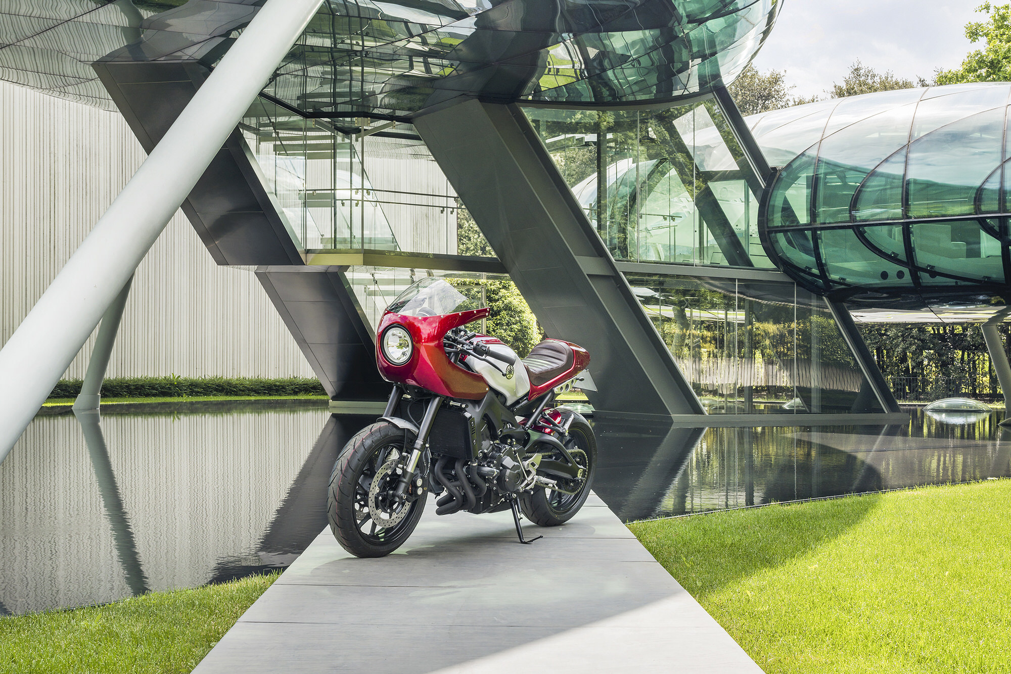 V003 NEC YamahaXSR900