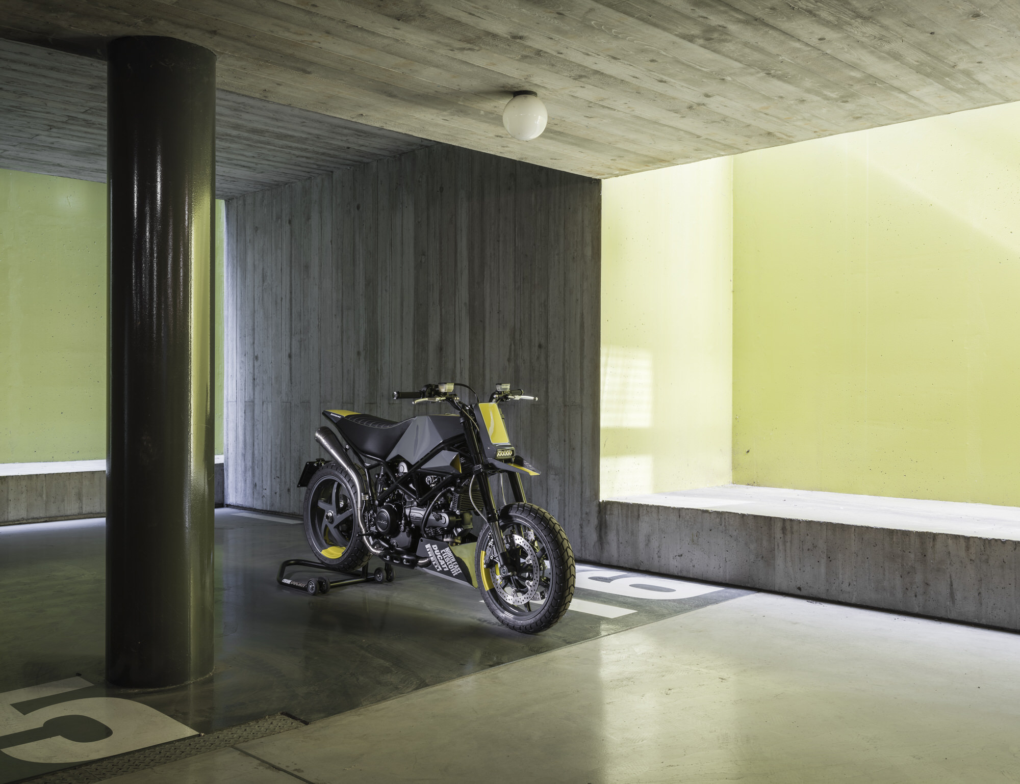 001 NEC DucatiStealth High 1FM2259